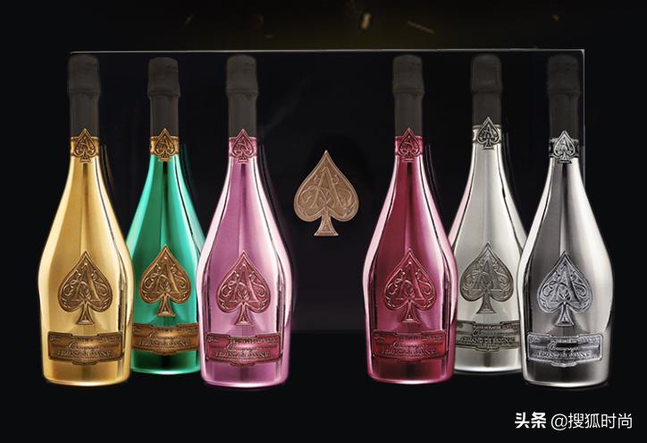 网友爆料王思聪夜店一晚消费30万,王思聪夜店花费4亿人民币