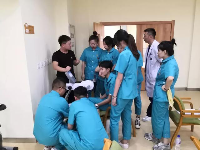 佐佑动态|长发·颐天和康养中心（红旗店）全员培训