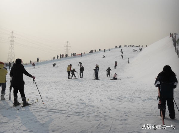 石家庄元旦滑雪,想滑雪去重庆哪个滑雪场好