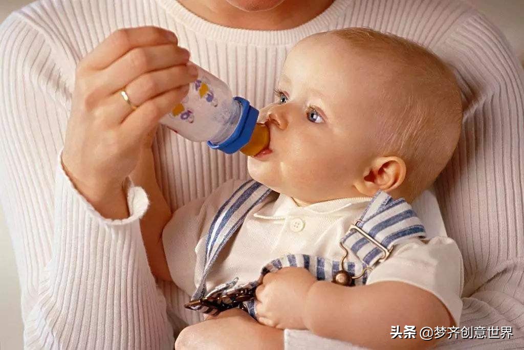 新生儿不吃奶怎么办妙招,新生儿吃奶特别着急怎么办