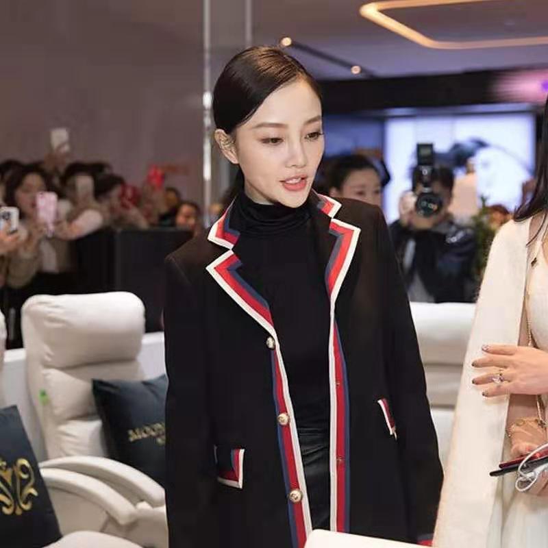 马蓉皮衣皮裤现身机场,马蓉奢侈品大盘点