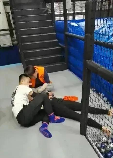 游乐场事故责任谁来担,游乐场安全事故