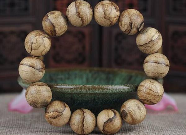 沉香长时间佩戴会包浆吗,沉香寿命为什么这么高