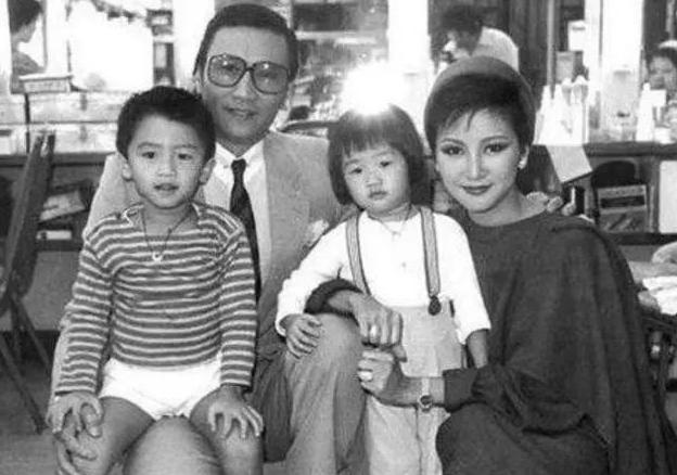 狄波拉潇洒情史，为谢贤甩美国富豪，离婚后嫁小11岁男人收获爱情