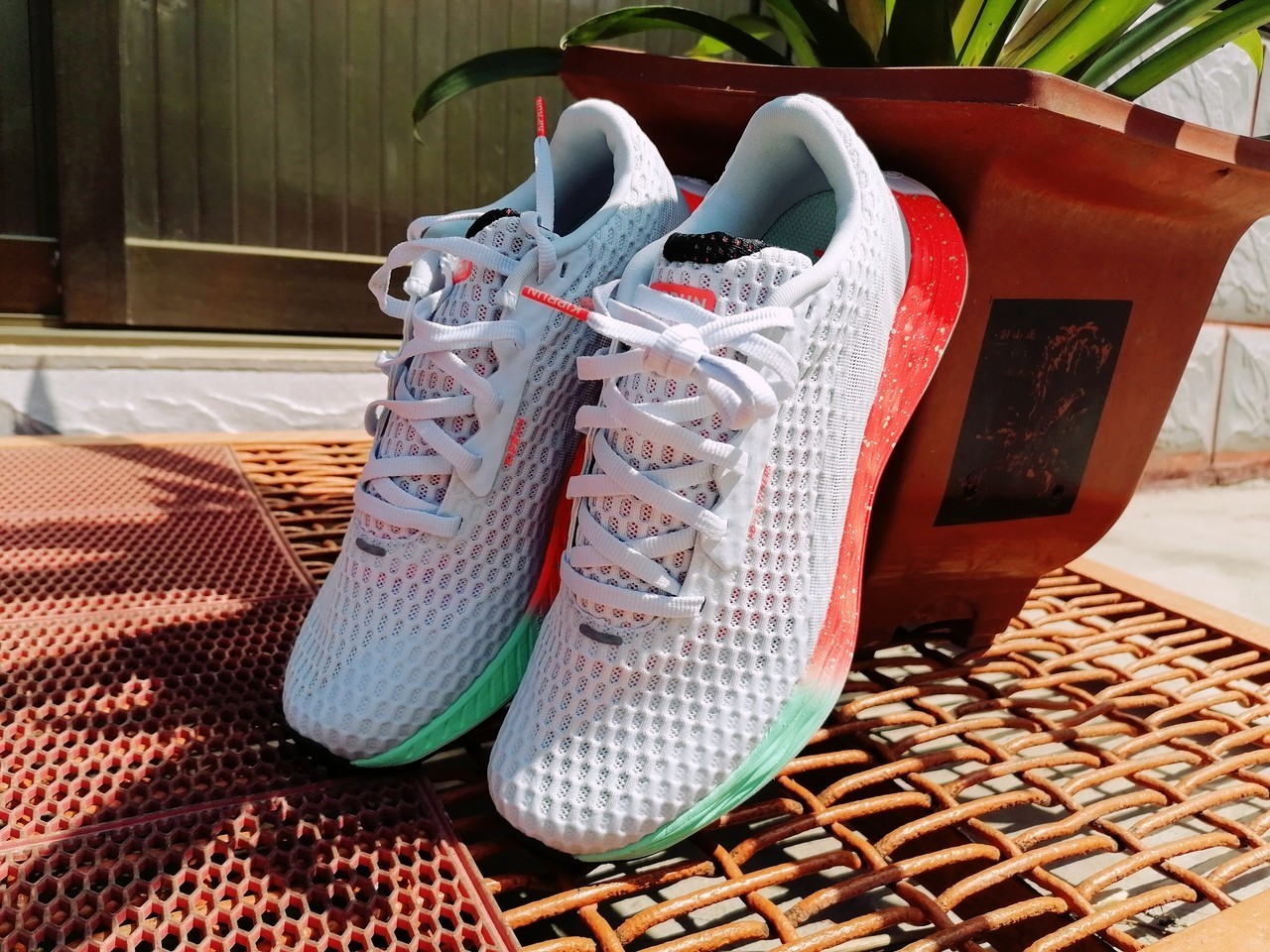 迪卡侬KDPLUS跑鞋：高颜值＋高性价