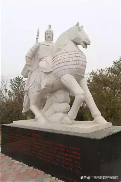 河北名人名企文学院行家学者深泽采风助力老区发展郝小学