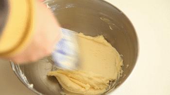 曲奇好难挤但是花纹清晰,曲奇挤不出花纹