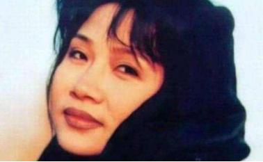 她曾是华语歌坛的顶峰，在事业巅峰期出家为尼，如今过得怎样？