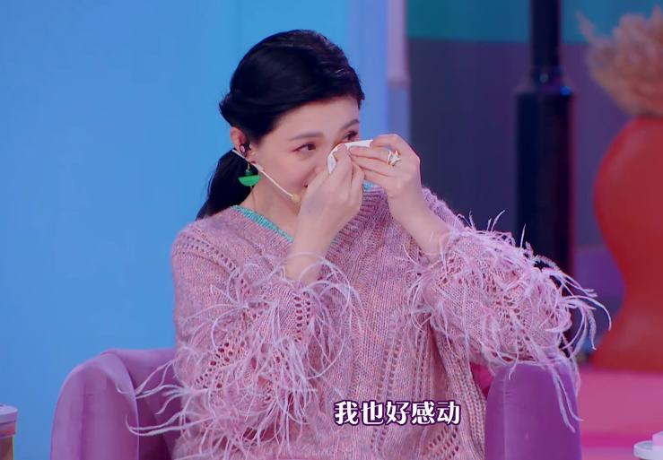 大s阿娇郑希怡,郑希怡送阿娇礼物完全版