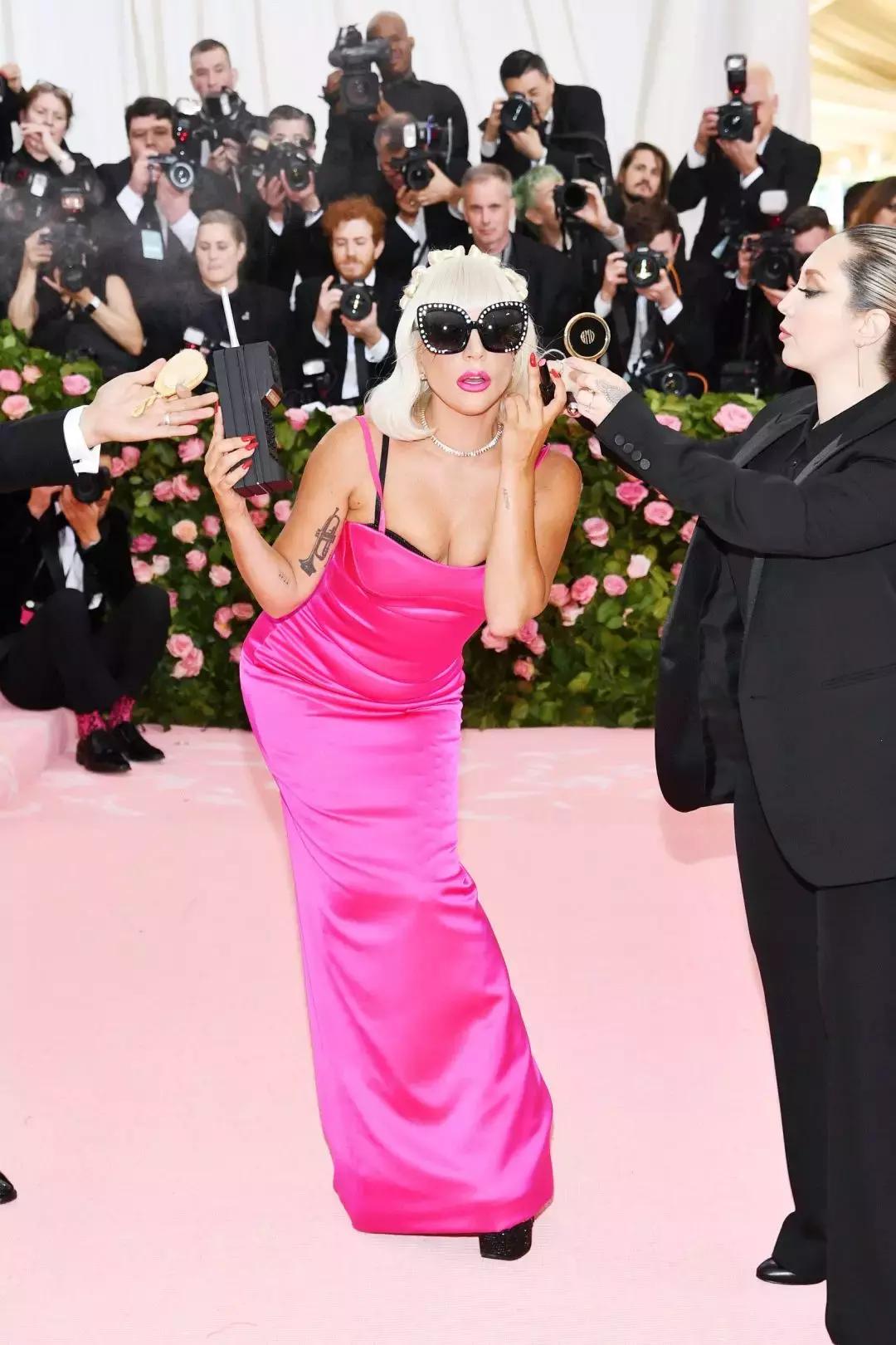 MetGala｜他们都在骗你，今年时尚奥斯卡的主题，是中国古代神话