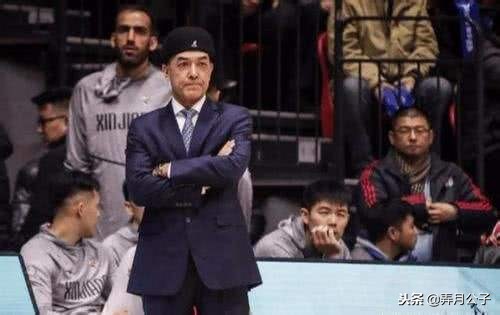 单节轰17分球,21岁小将连场爆发8秒犀利反击进球