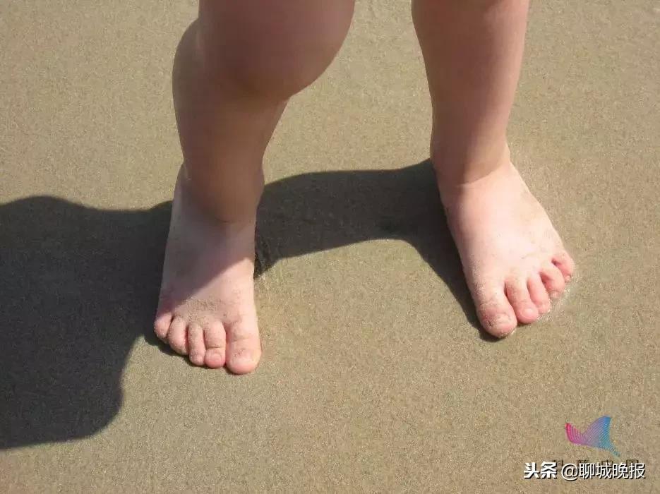 脚趾被撞一个星期了还有些疼,为什么脚趾砸到会那么痛