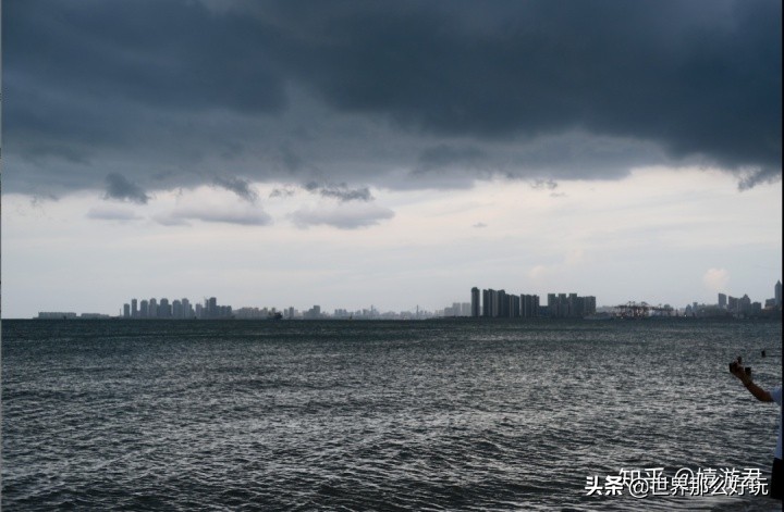 海口一个人合适去哪玩,海口比较合适一个人待的地方