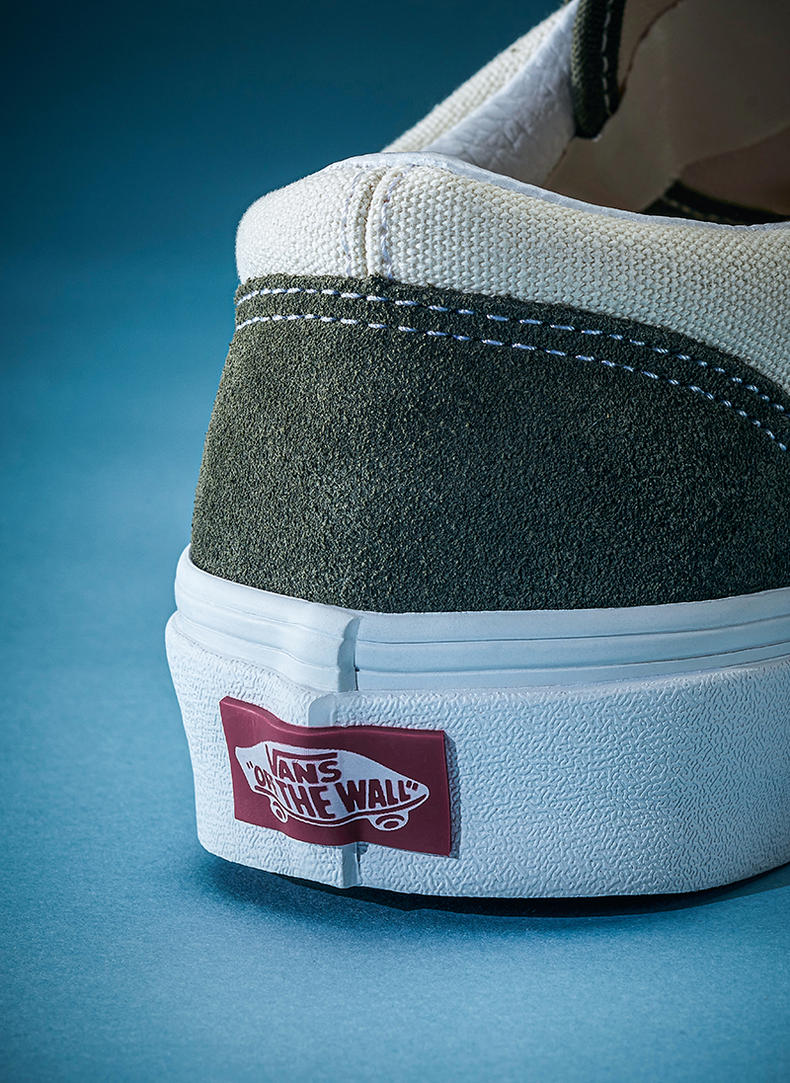 vans卖面包鞋,vans买大一点好吗