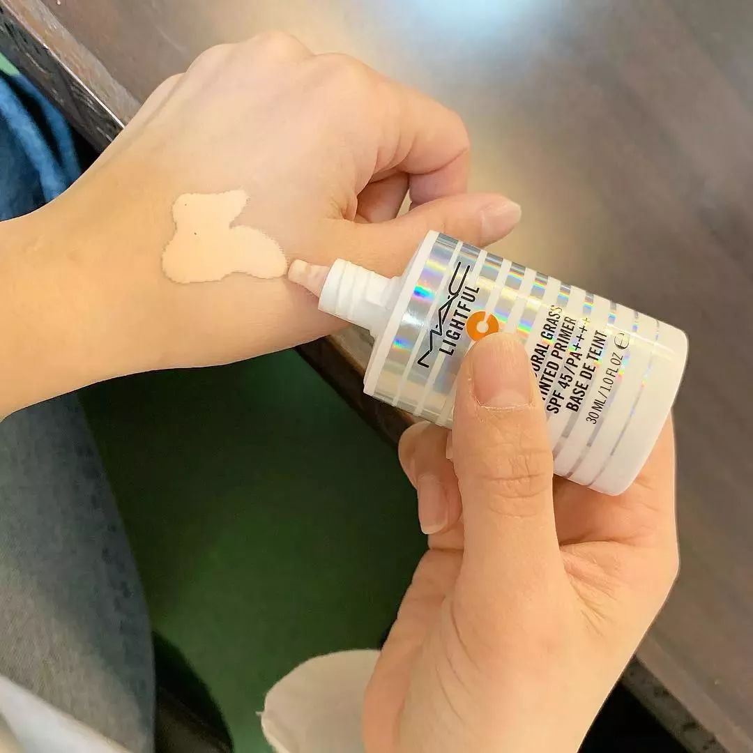 大干皮大牌持妆粉底测评,春夏粉底液测评视频