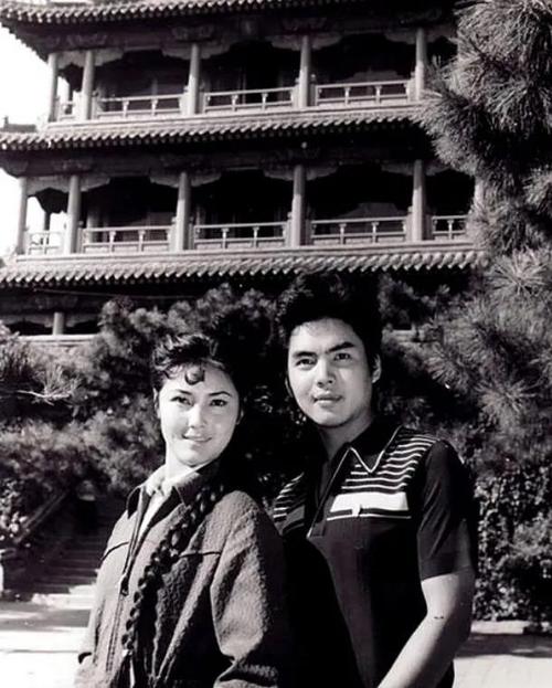 姜黎黎和谁在一起了,姜黎黎感情