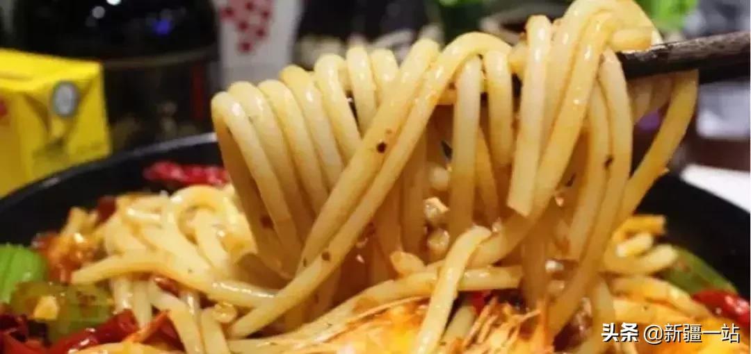 乌鲁木齐美食网红牛腩米粉,乌鲁木齐米粉推荐排行榜