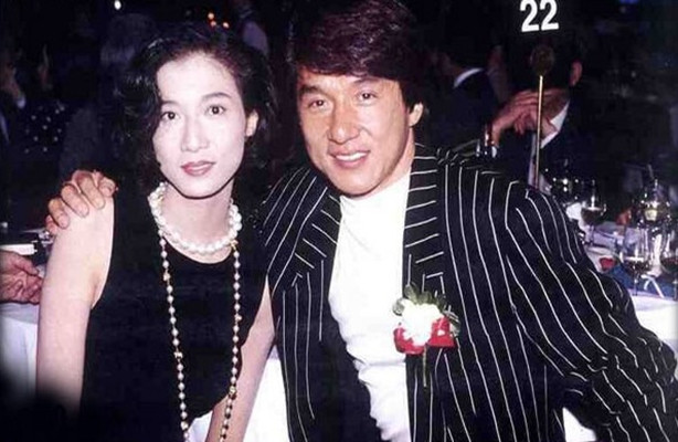 林凤娇30年后,成龙谈林凤娇近况