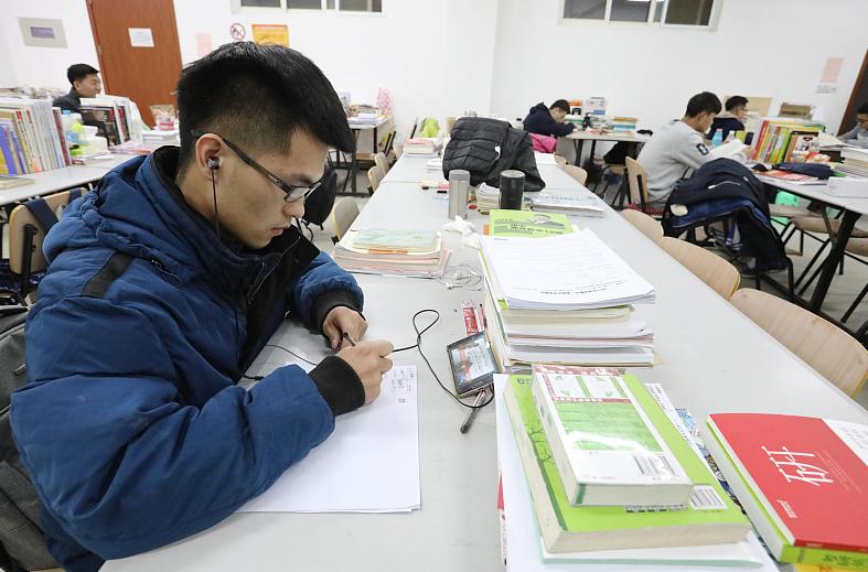 研究生一年制和三年制的区别,研究生两年制和三年制哪个好