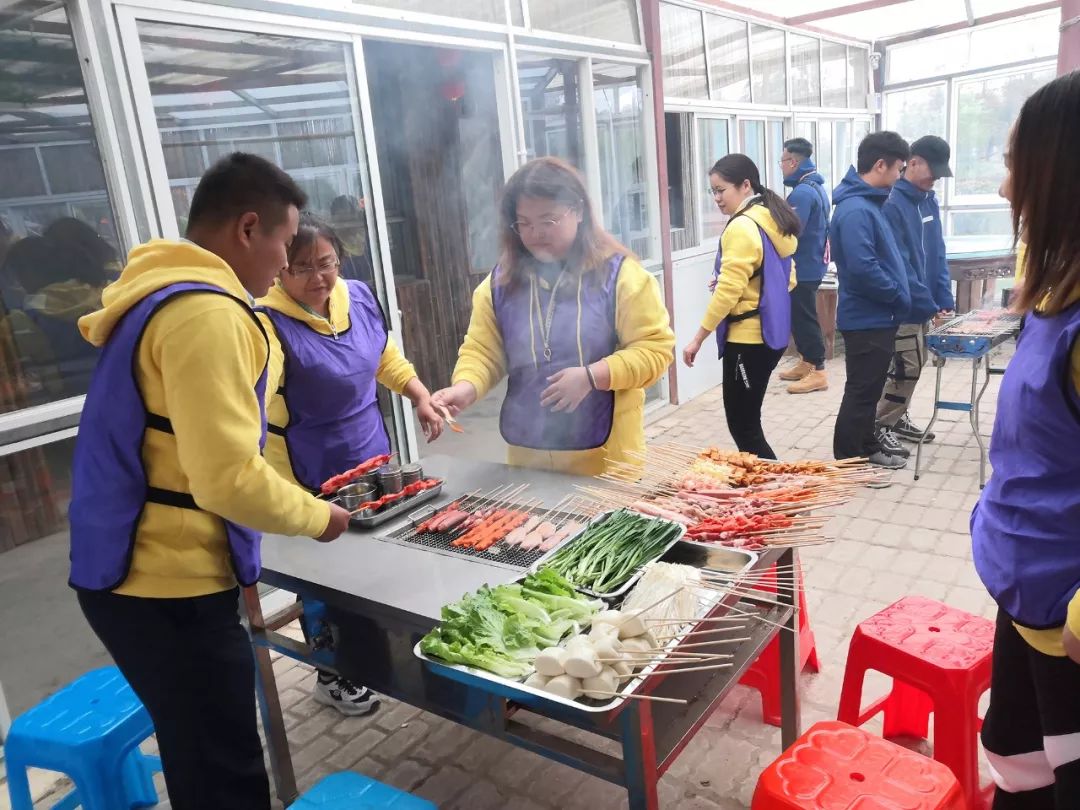 激情成就梦想汗水铸就告捷,激情成就梦想团队铸就辉煌前言
