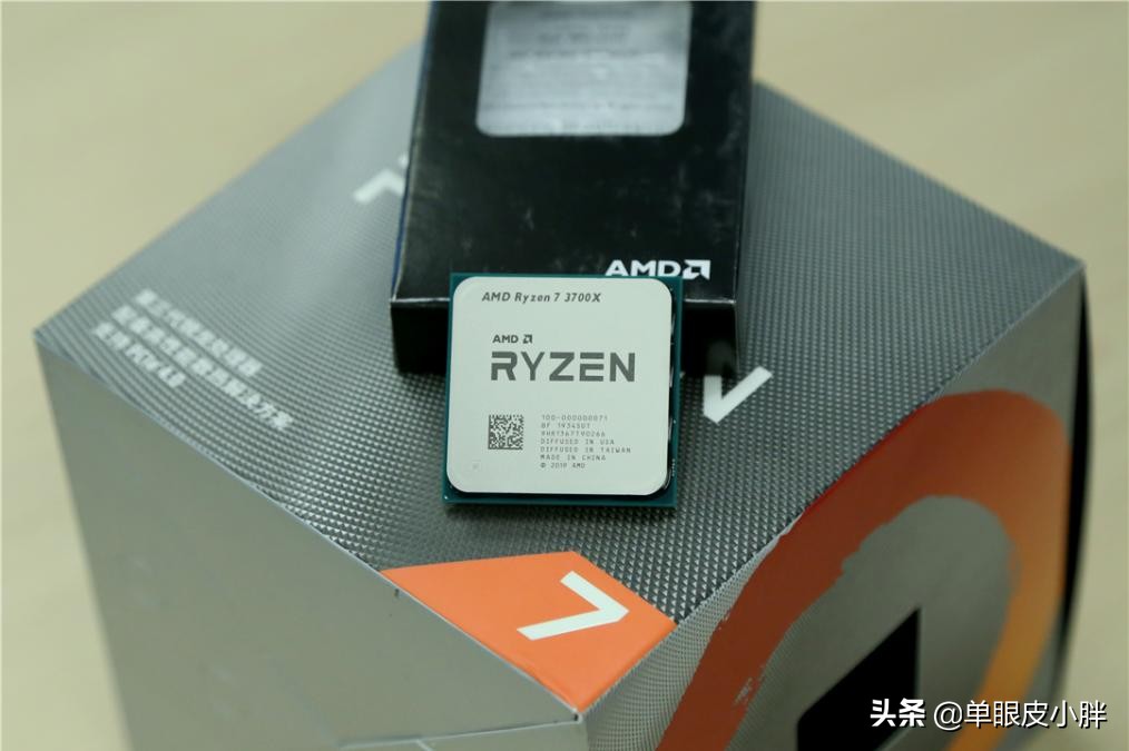 拳打i7脚踢i5，中间还要一把恶心一把i9,AMDYES