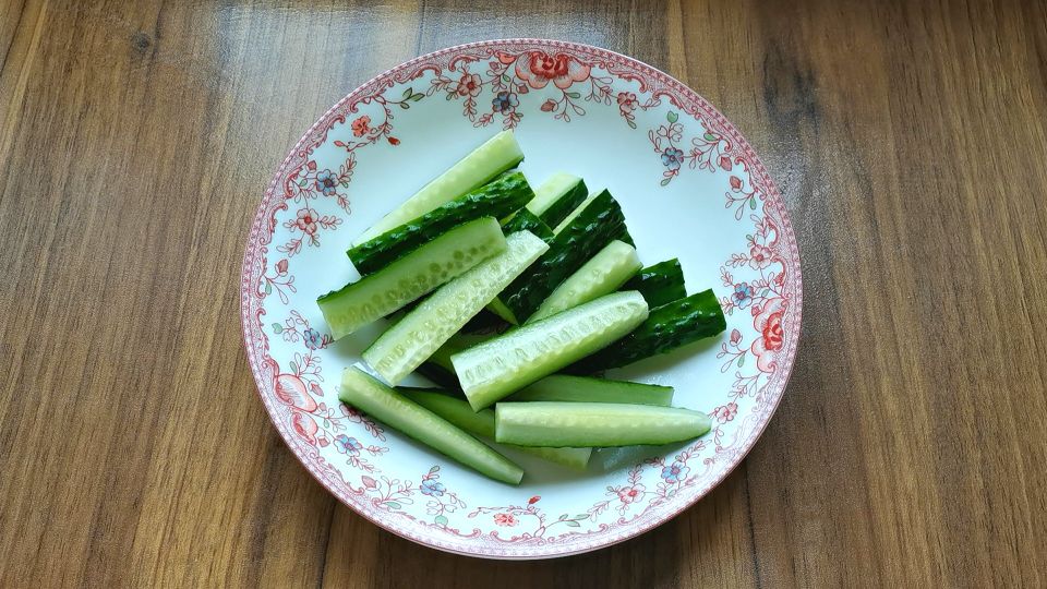 30一斤的虾给孩子做干锅虾,合适做给孩子们的美食虾