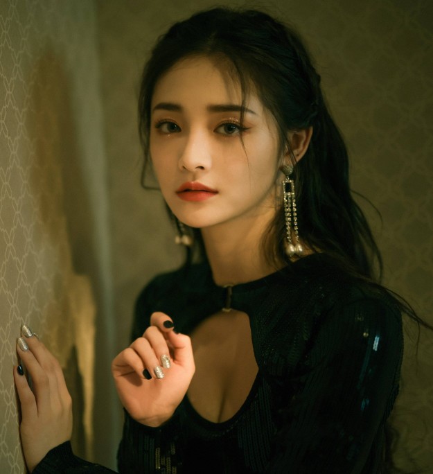 关晓彤吴宣仪赵露思,赵露思关晓彤吴宣仪