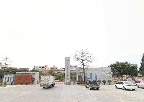 龙岗区的高中有哪些,深圳龙岗区学校排行榜高中