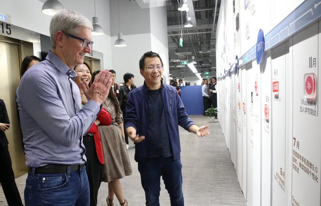 黄峥马云刘强东谁最有智慧,马云刘强东黄峥为何早早退休