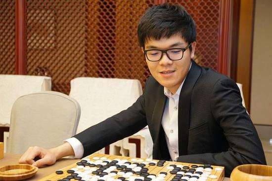 柯洁和朴廷桓历史对战成绩,2019贺岁杯围棋赛柯洁对朴廷桓