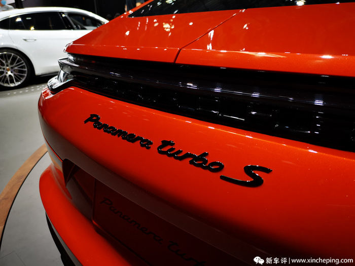 吉利星瑞和高尔夫8哪个更值得买,高尔夫和星瑞