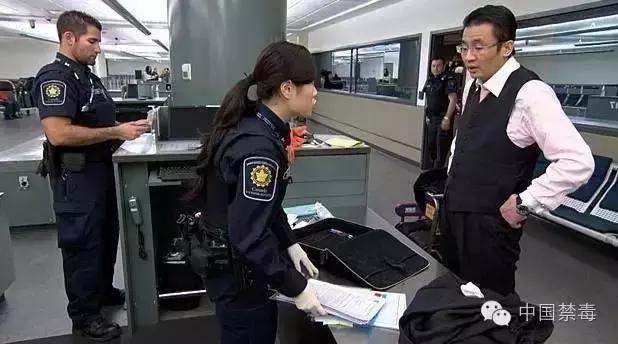90年代一女子谈恋爱判死刑,为了爱情而判处死刑的女孩