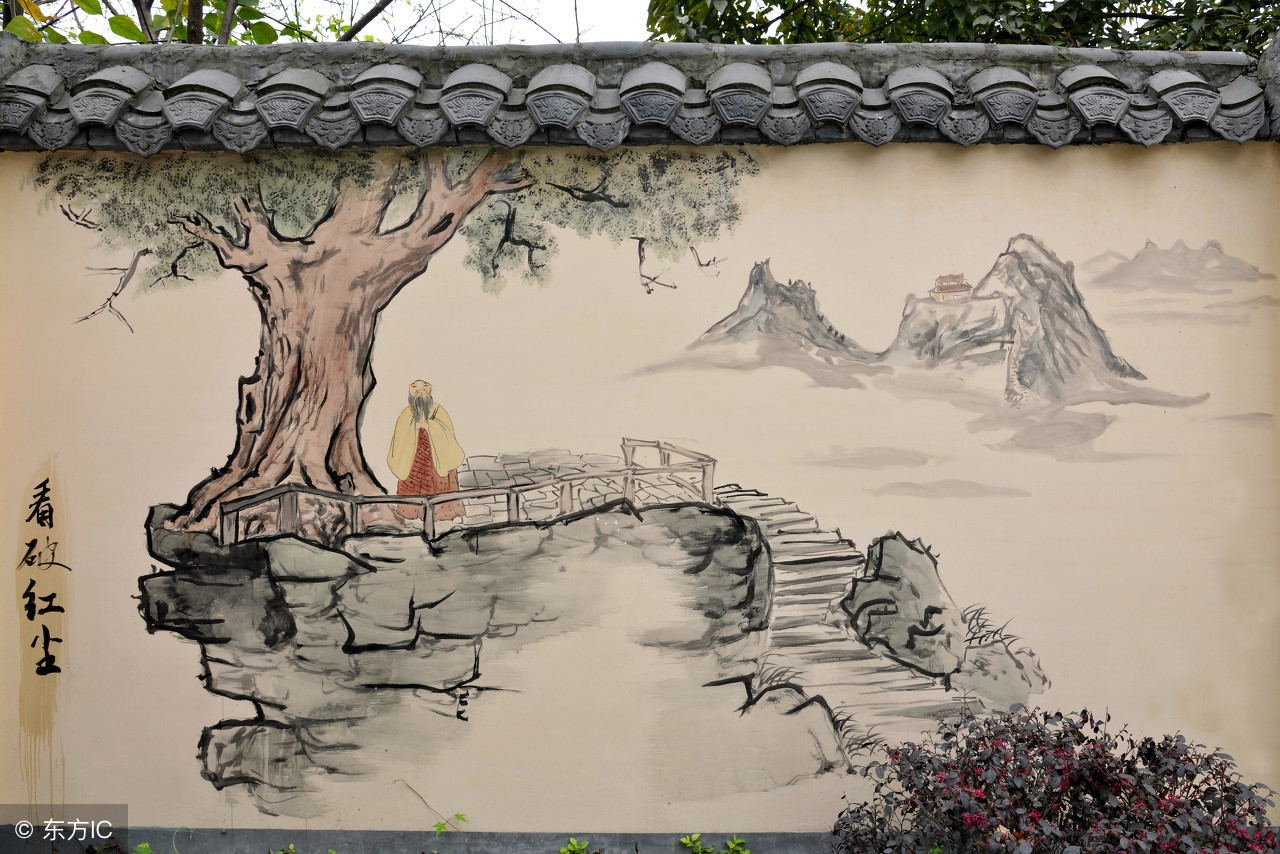 踩着碎碎的感伤，闭上眼帘，记不起你完全的笑容