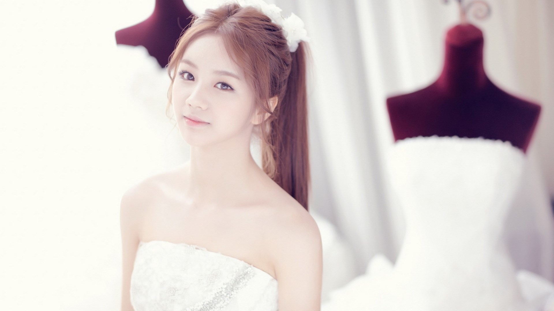 脸上鱼尾纹怎么弄好看点,抬头纹吃什么能够除皱纹