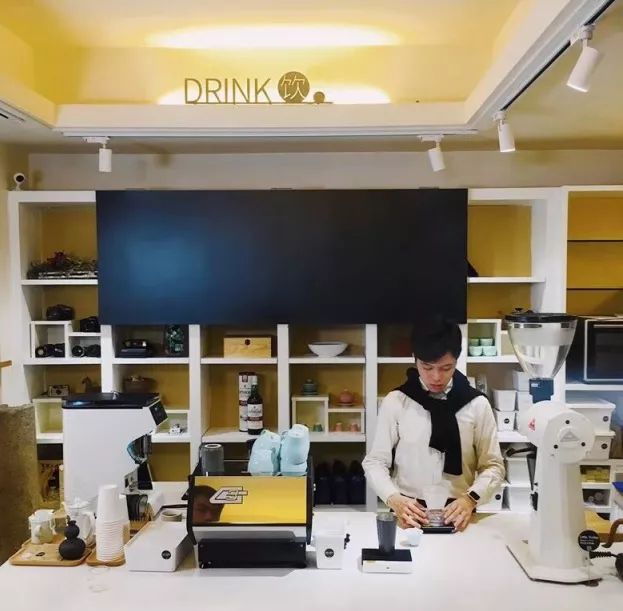 20岁咖啡小鲜肉告诉你一款薇薇特南果还能够这样玩｜凡仕