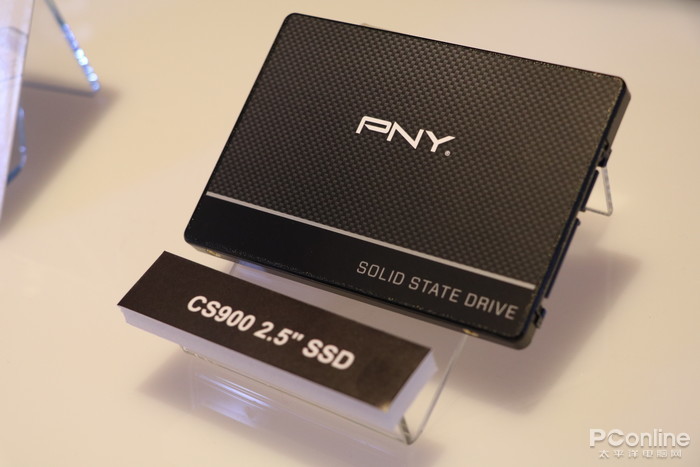 PNY展示全球最大容量microSD卡爱玩无人机的你不能不看