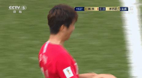 韩国足球被怼名场面,韩国足球犯规被骂