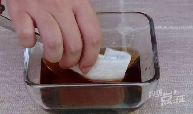 怎么清洗冰箱封条的最佳方法,冰箱封条除霉的最好方法