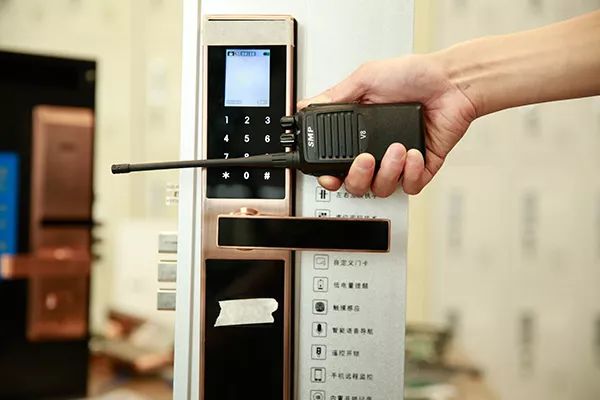 怎么防止小黑盒子打开智能锁,智能锁被小黑盒轻松开启