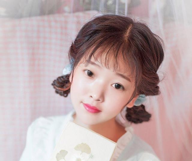 又淡又润的热门色系口红 (试遍全世界所有口红这10支最显白)