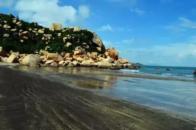 有一个地方，用镜头记录浪漫美景，一个见证幸福的东方爱情海！