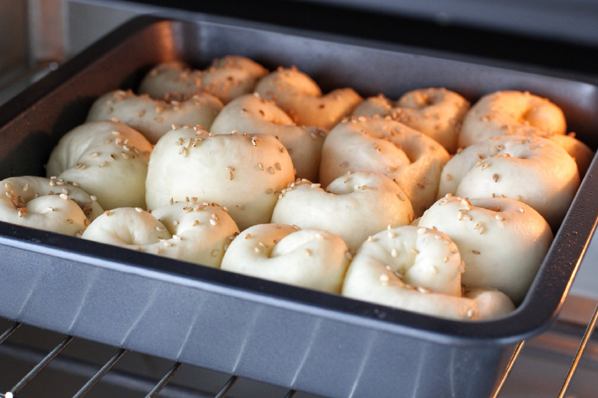 趁着暑假学会这款面包，不加黄油也能松软香甜，开学当早餐正合适