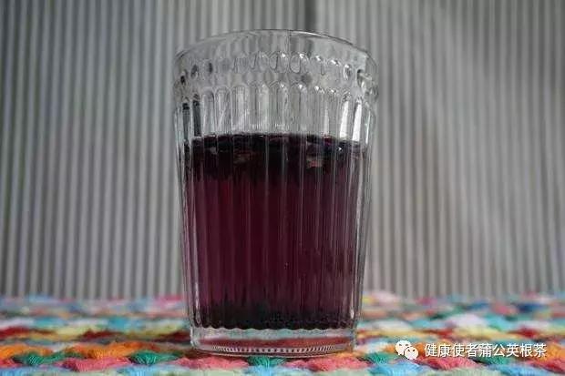 黑枸杞和葡萄干泡酒的功效,黑枸杞和桂圆泡酒功能与功效