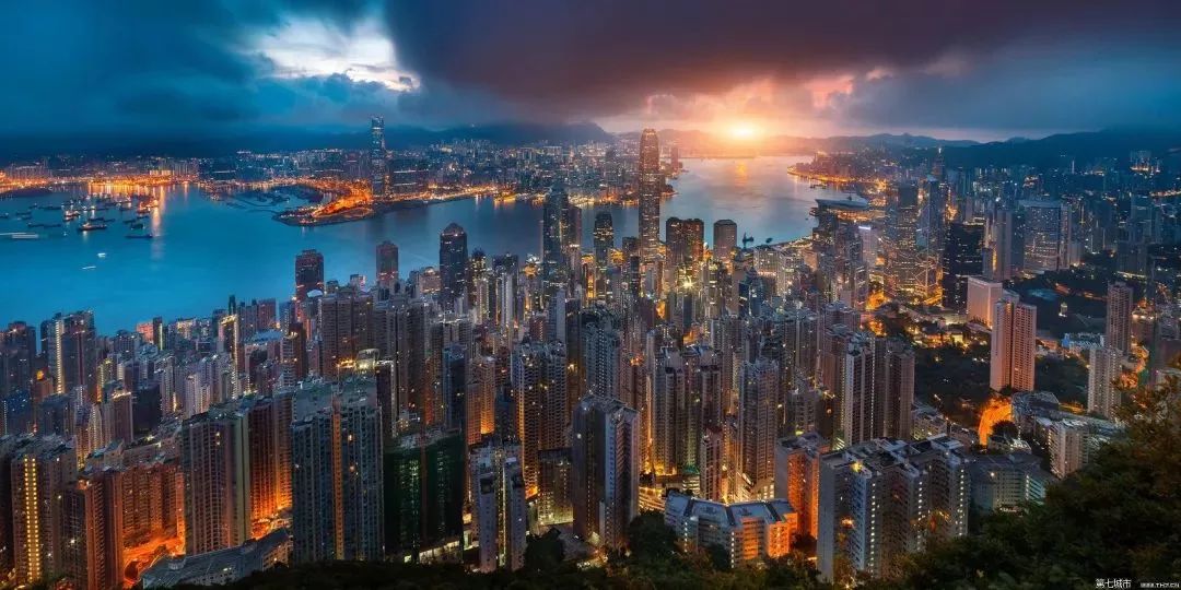 香港出境带超额现金怎么申报,香港海关关于携带现金的规定