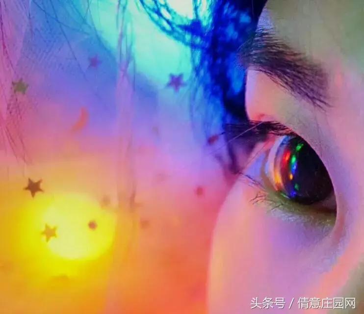你拍照片,怎么样让拍的照片颜色更鲜艳