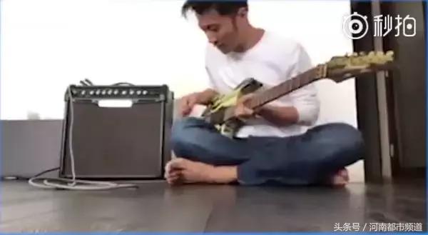 背起吉他的谢霆锋，才是我们记忆中的那个谢霆锋！