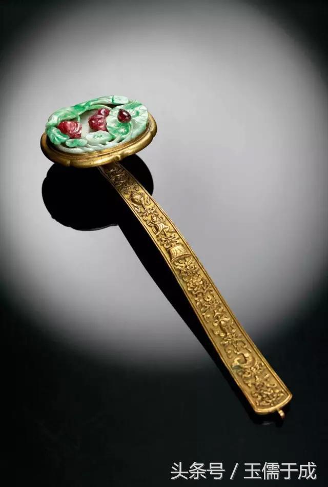清代乾隆年制翡翠手镯价格,乾隆皇家珍藏玉器图卷