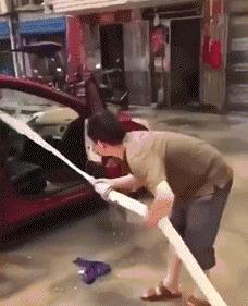 车头上的死虫用什么能够去除,车身上的飞虫尸体怎么清除