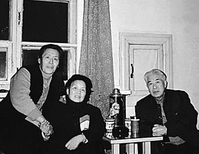 八路军军歌中国人民解放军军歌,解放军军歌和八路军军歌是一个吗