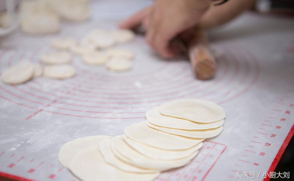 如何让饺子皮又软又不易破,怎么让饺子皮更软